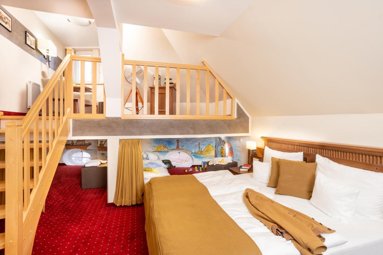 Romantik Hotel Scheelehof Stralsund Kültér fotó